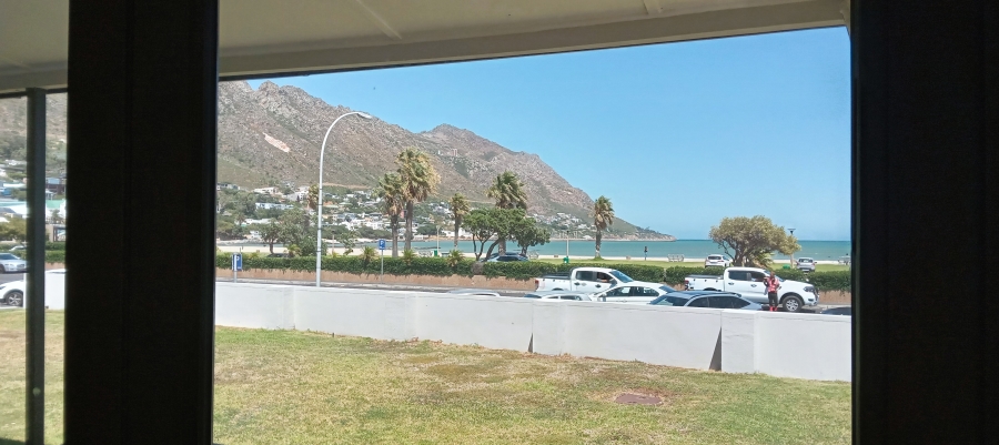 To Let 5 Bedroom Property for Rent in Gordons Bay Village Western Cape